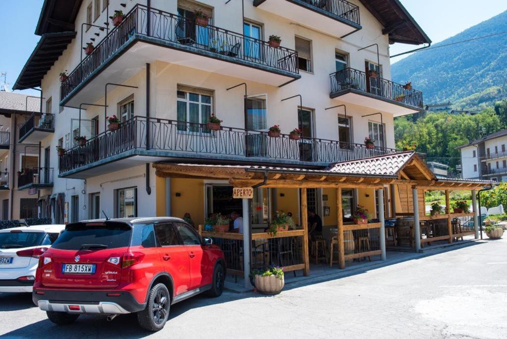 La Maison Hotel Aymavilles Eksteriør billede
